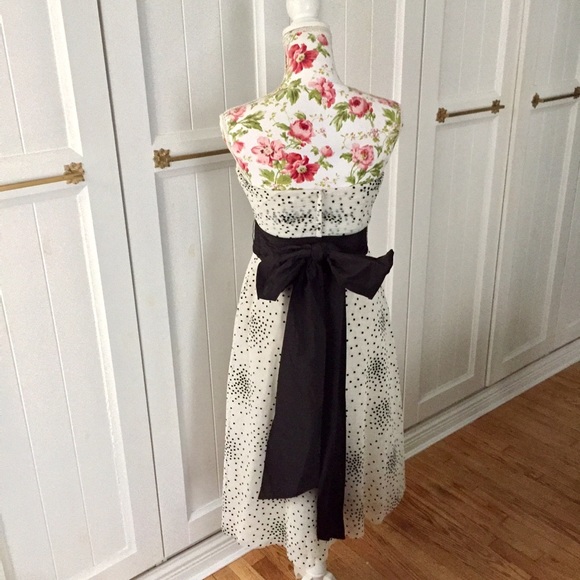 BCBG Max Azria Strapless Party Dress 👗 (EUC) - Picture 3 of 8